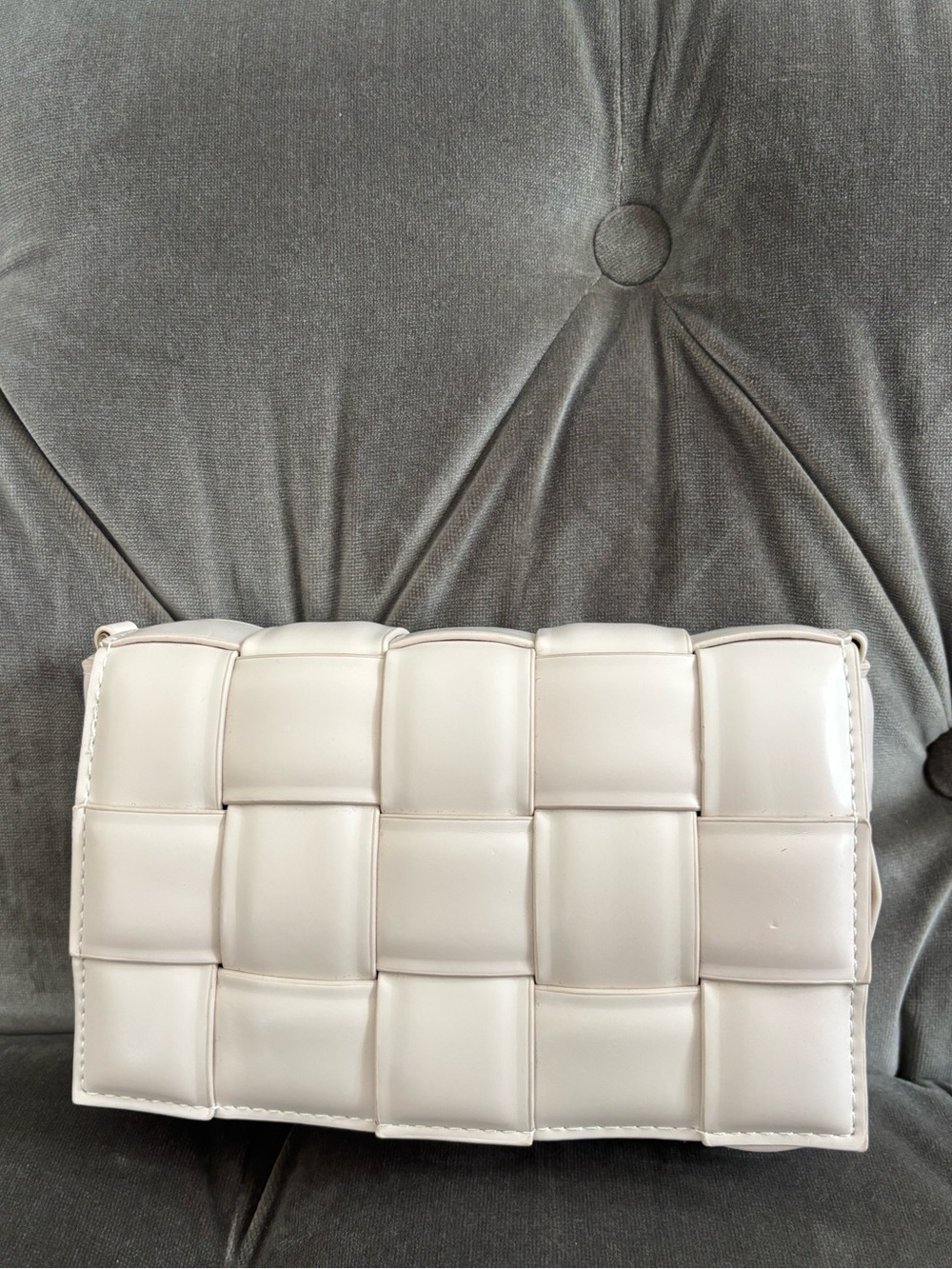 Woven Padded Clutch in Soft Cream